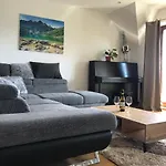 Juli Apartment *