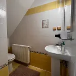 Juli Apartment *